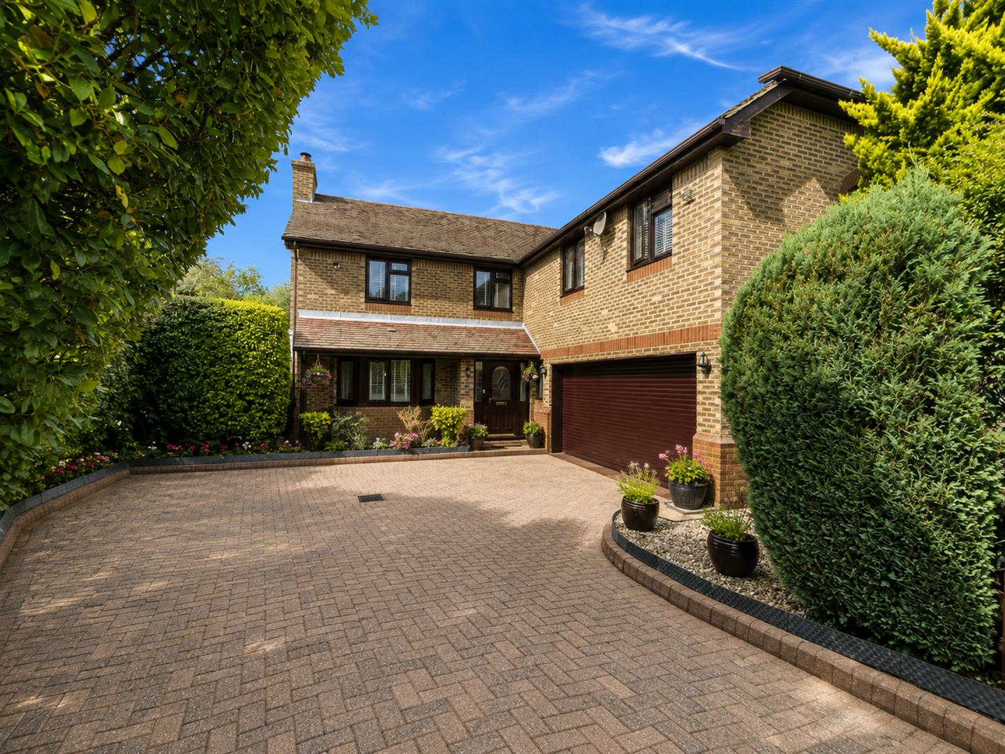 5 bed property in Studley Knapp, Milton Keynes